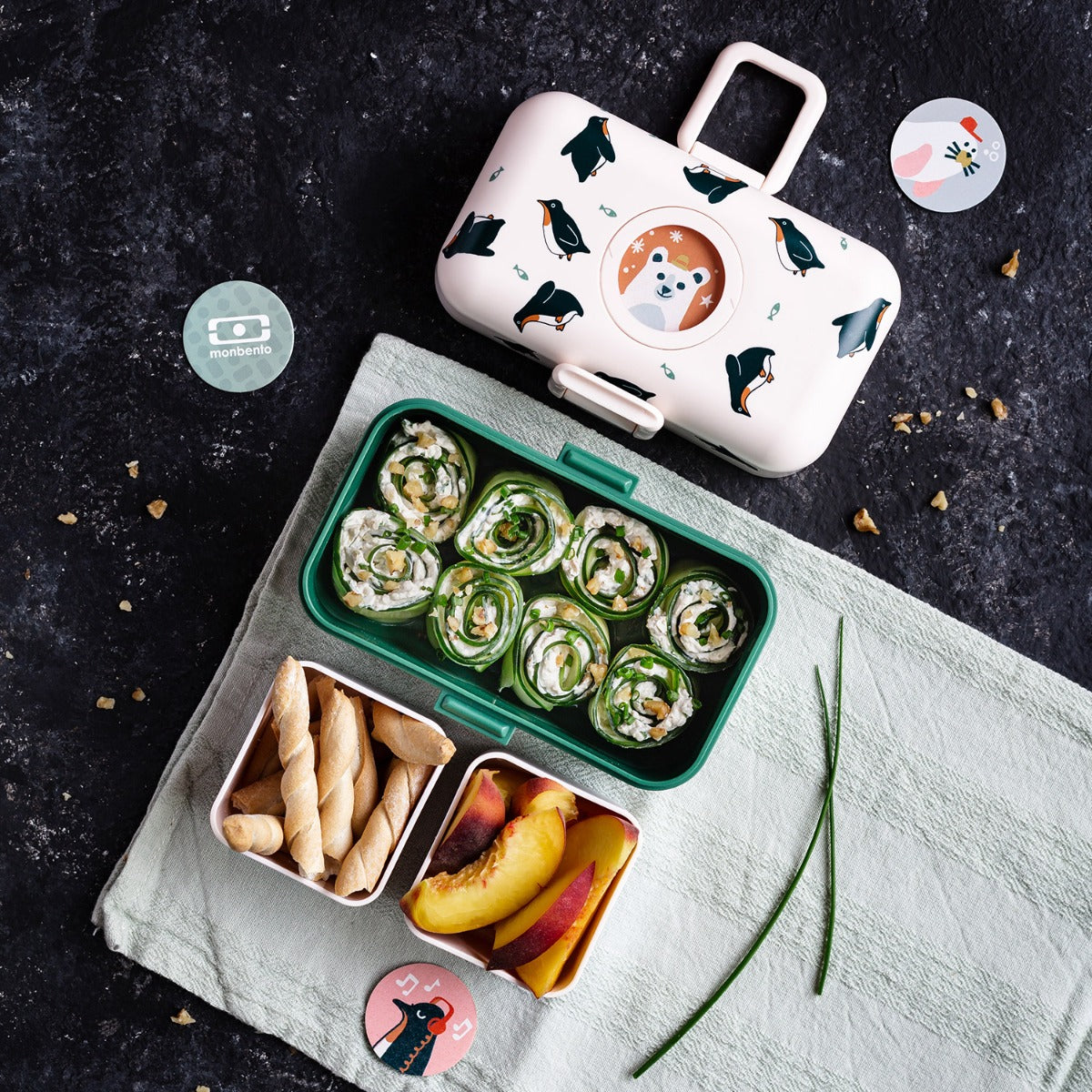 Monbento Bento Box MB Tresor green Penguin